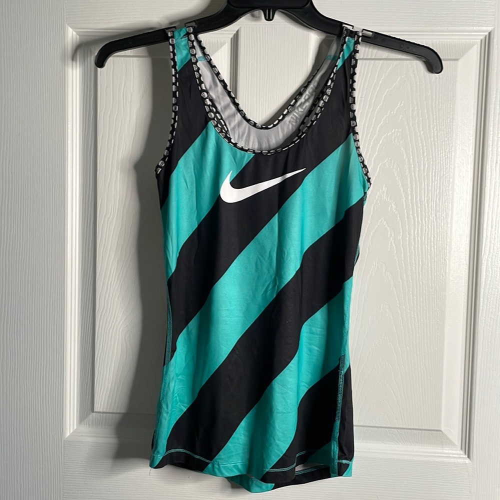Nike pro striped athletic tank top